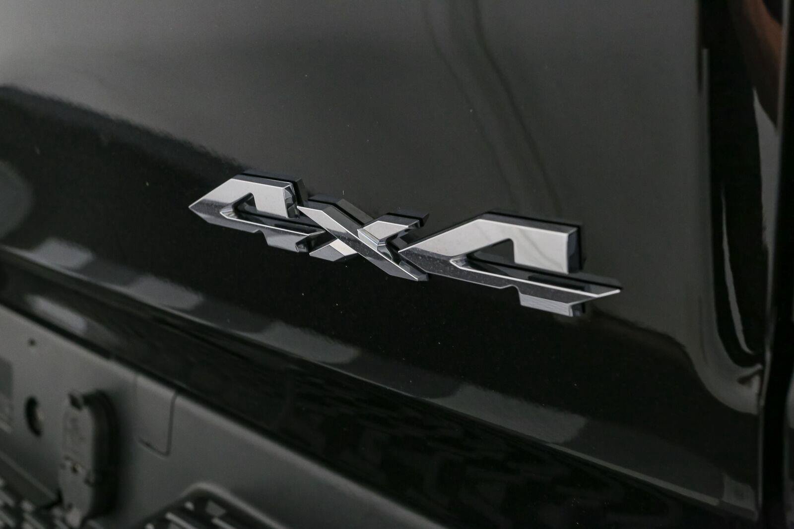 Used 2025 RAM 1500 Limited AWD/4WD image 14