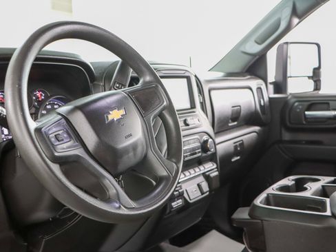 Used 2022 Chevrolet Silverado 2500 Custom w/ Custom Value Package image 23