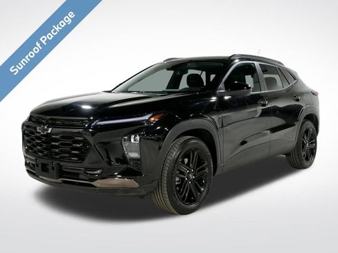 Used 2024 Chevrolet Trax ACTIV w/ Sunroof Package image 1