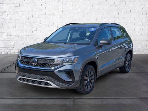 Certified 2024 Volkswagen Taos S image 4