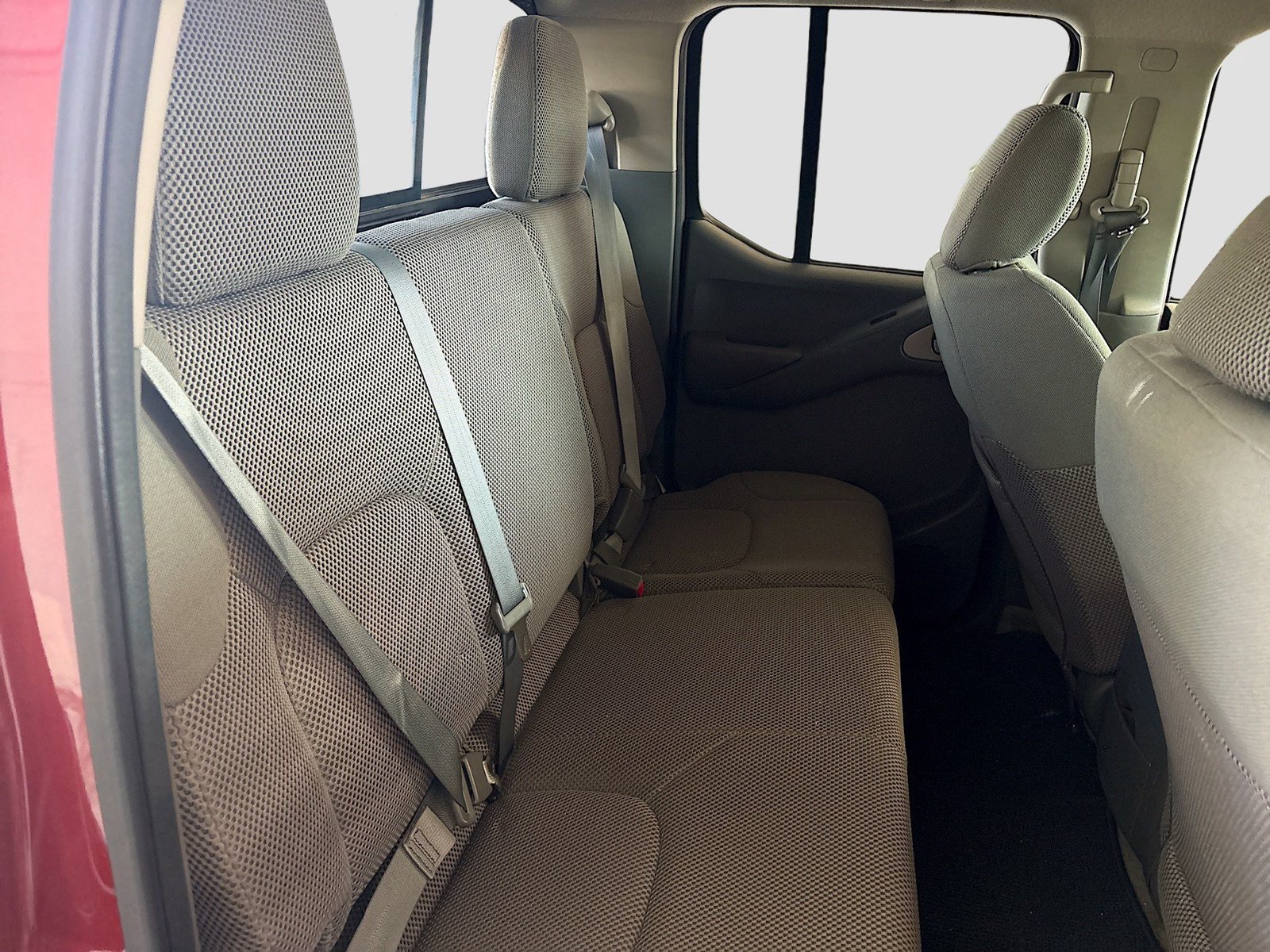 Used 2016 Nissan Frontier SV RWD image 16