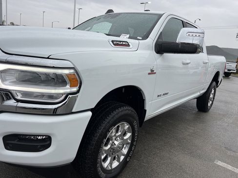 Used 2024 RAM 2500 Laramie w/ Safety Group image 11