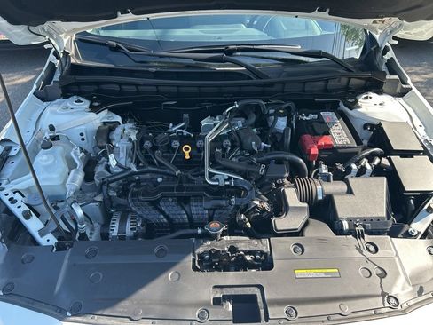 Used 2023 Nissan Altima 2.5 SL AWD/4WD image 12