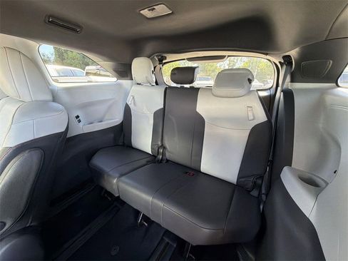 Used 2021 Toyota Sienna XSE w/ XSE Plus Package image 30