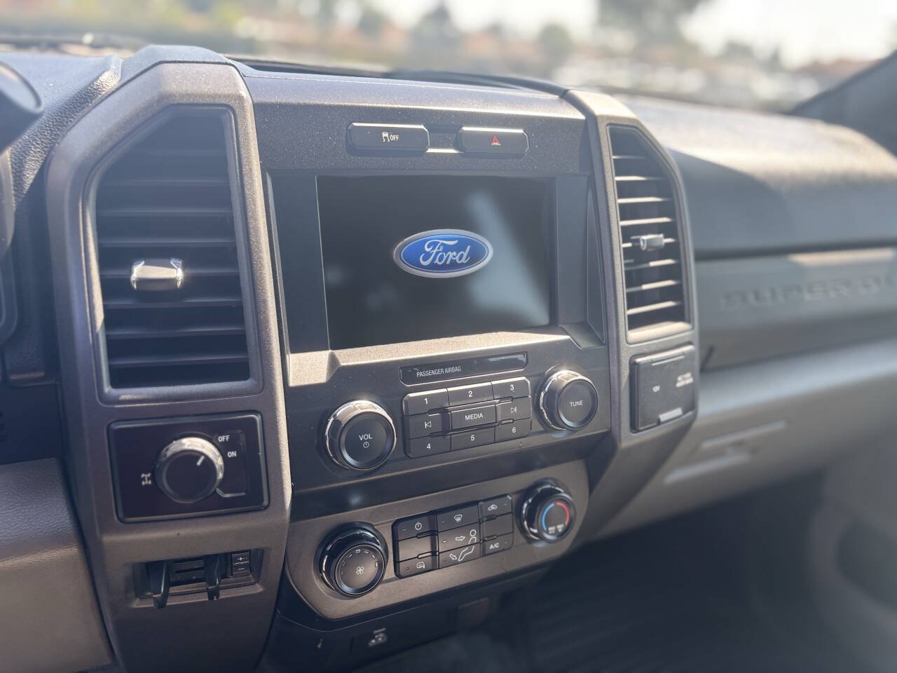 Used 2021 Ford F250 XL w/ Power Equipment Group RWD image 14