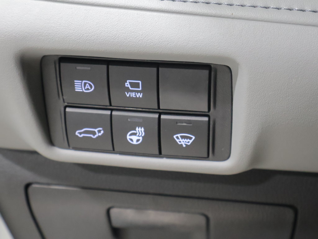 Used 2022 Toyota Highlander Platinum AWD/4WD image 30