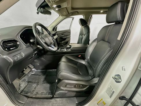 Used 2023 Honda Pilot Touring image 16