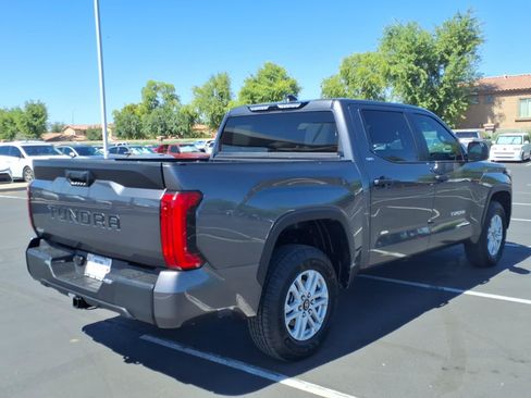 Used 2025 Toyota Tundra SR5 AWD/4WD image 4