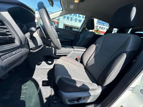 Used 2021 Nissan Rogue SV FWD image 14