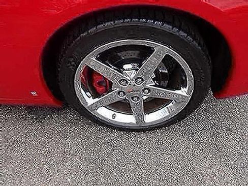 Used 2007 Chevrolet Corvette Convertible w/ Preferred Equipment Group RWD image 4