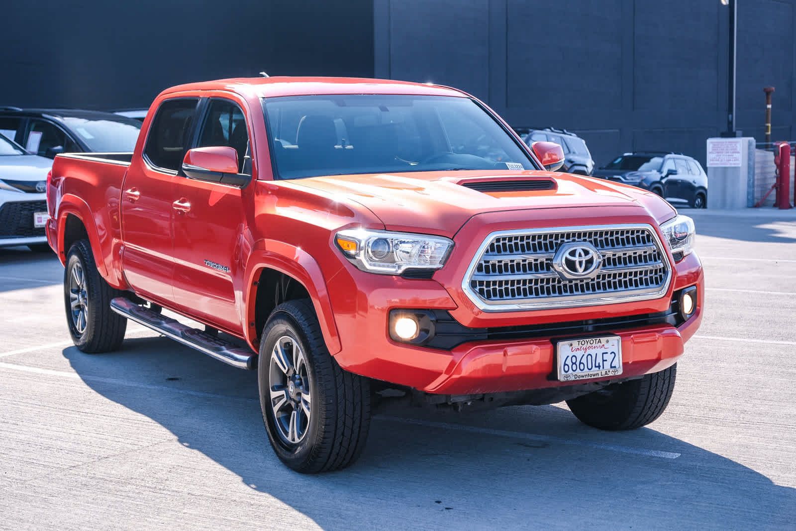 Certified 2017 Toyota Tacoma TRD Sport w/ Tow Package AWD/4WD image 3