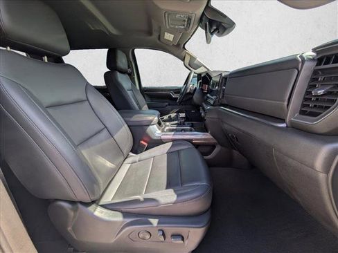 Used 2023 Chevrolet Silverado 1500 LTZ image 22