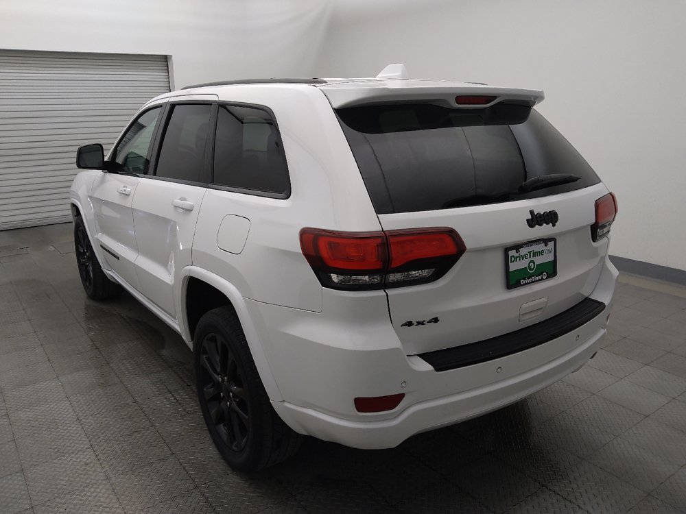 Used 2018 Jeep Grand Cherokee Altitude AWD/4WD image 5