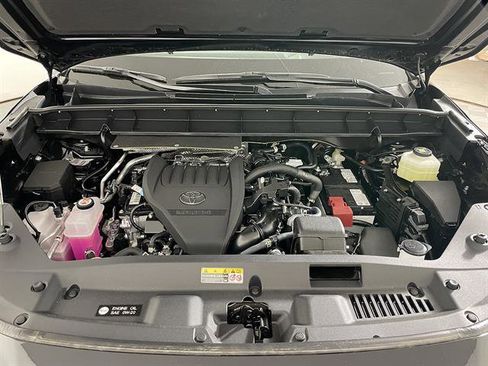 New 2026 Toyota Highlander Limited AWD/4WD image 22