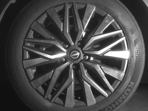 Used 2025 Nissan Altima 2.5 SV image 12