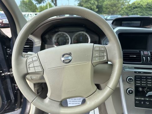 Used 2010 Volvo XC60 T6 image 13