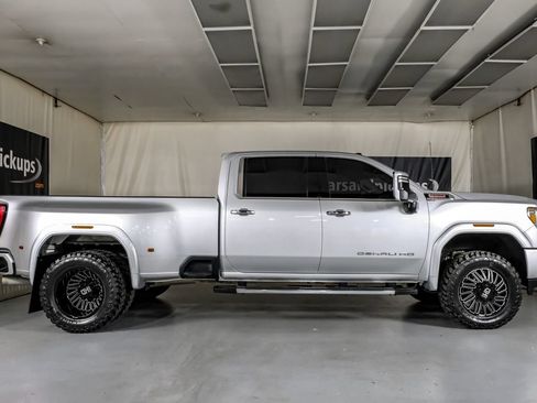 Used 2022 GMC Sierra 3500 Denali AWD/4WD image 6