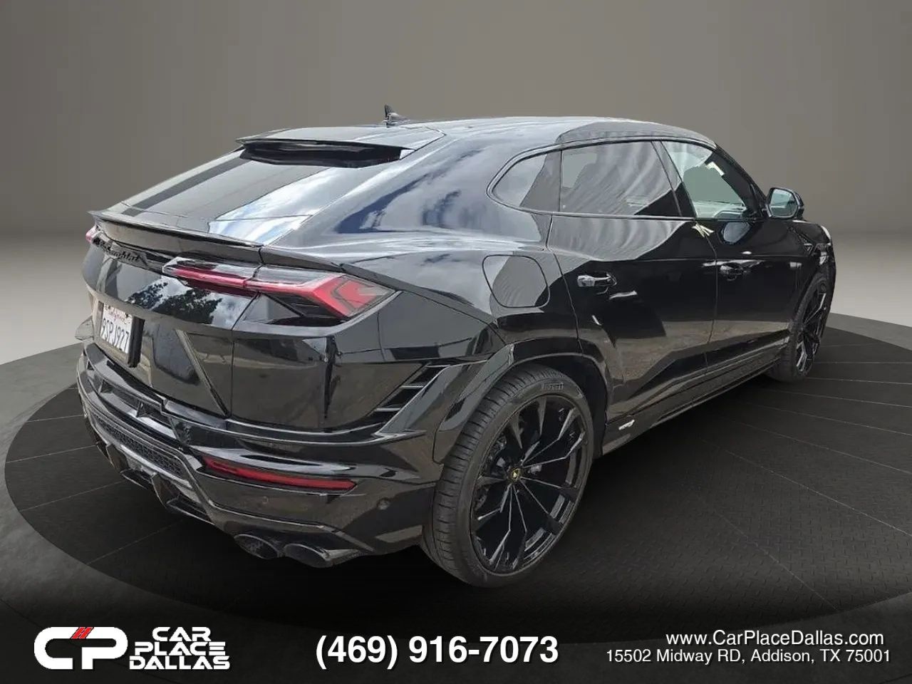 Used 2024 Lamborghini Urus S AWD/4WD image 4