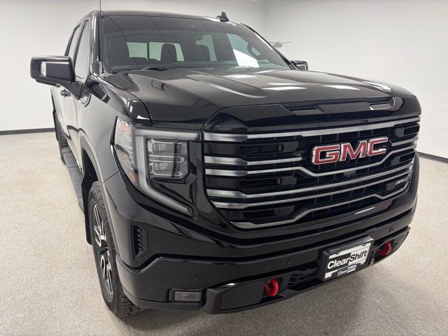 Used 2025 GMC Sierra 1500 AT4 w/ Technology Package AWD/4WD image 2
