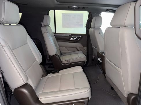 Used 2021 GMC Yukon XL SLT image 31