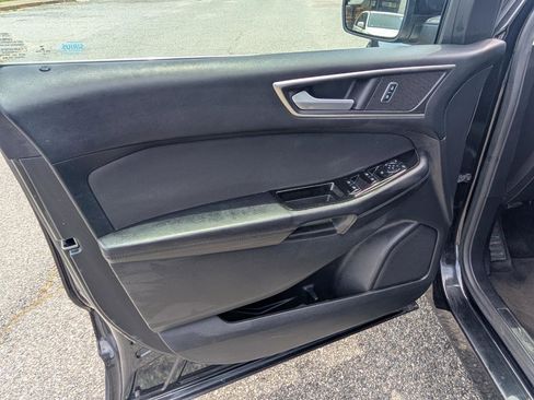 Used 2015 Ford Edge SEL AWD/4WD image 14