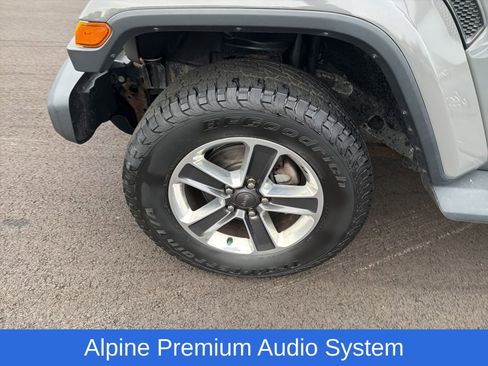 Used 2018 Jeep Wrangler Unlimited Sahara image 24