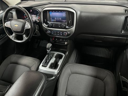 Used 2022 Chevrolet Colorado LT w/ LT Convenience Package AWD/4WD image 13