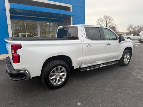 Used 2021 Chevrolet Silverado 1500 LTZ image 2