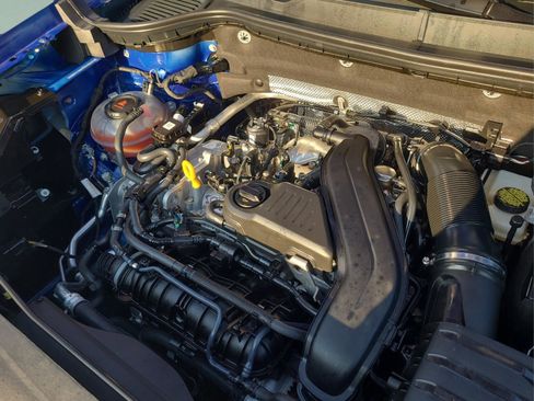 Used 2024 Volkswagen Taos S image 27