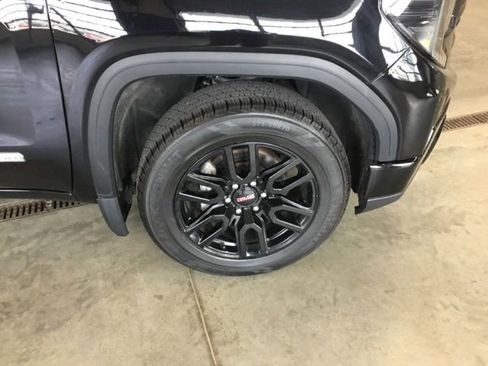 Used 2024 GMC Sierra 1500 Elevation image 11