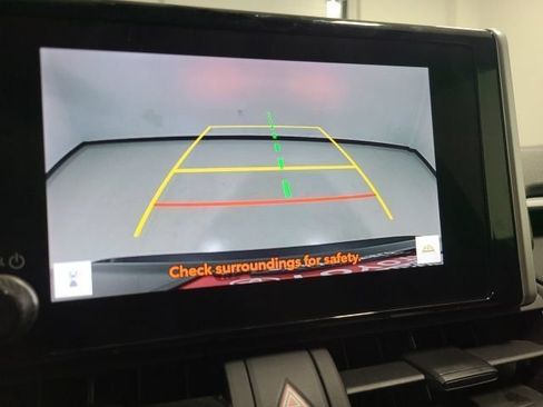 Used 2024 Toyota RAV4 XLE FWD image 29