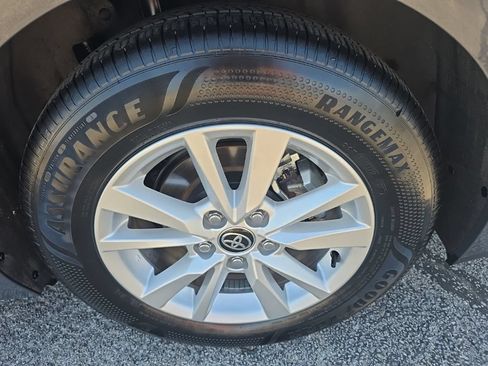 Used 2025 Toyota Camry LE FWD image 7