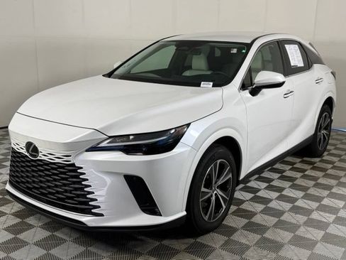 Used 2023 Lexus RX 350 FWD image 2