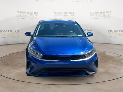 Used 2024 Kia Forte LXS w/ LXS Technology Package FWD image 8