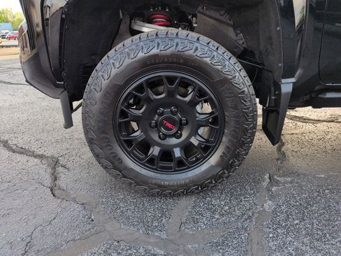 Used 2026 Toyota Tacoma SR5 image 27