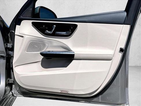 Certified 2022 Mercedes-Benz C 300 Sedan image 19