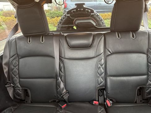 Used 2024 Jeep Wrangler Sport S image 24