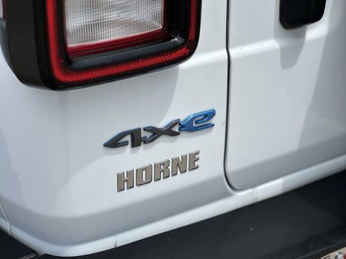 Used 2023 Jeep Wrangler Unlimited image 27