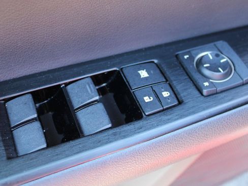 Used 2019 Lexus UX 200 F Sport w/ F Sport Premium Package FWD image 16