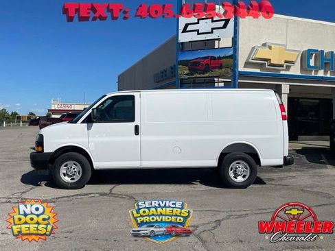 New 2026 Chevrolet Express 3500 w/ Driver Convenience Package RWD image 4