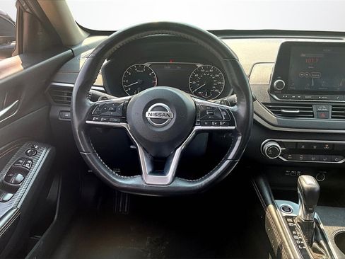 Used 2020 Nissan Altima 2.5 SR image 8