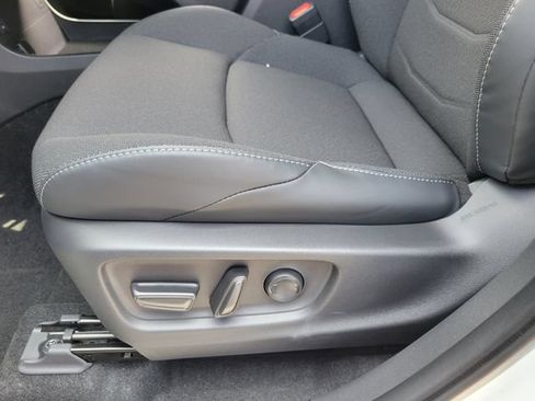 New 2026 Toyota C-HR AWD/4WD image 17