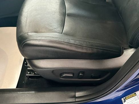 Used 2018 Nissan Rogue SL AWD/4WD image 18