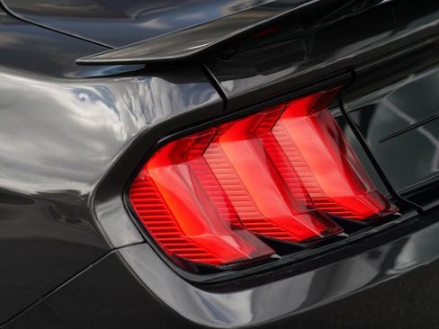 Used 2022 Ford Mustang Shelby GT500 w/ Technology Package RWD image 15