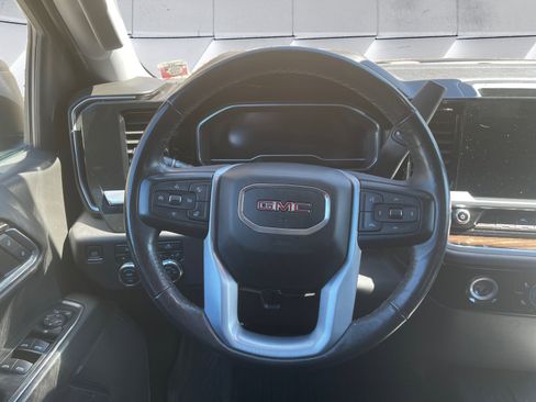 Used 2022 GMC Sierra 1500 Elevation image 13