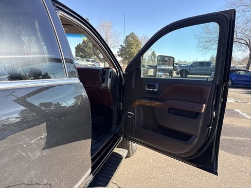 Used 2015 Chevrolet Silverado 3500 High Country image 27