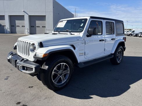 Used 2023 Jeep Wrangler Sahara image 5