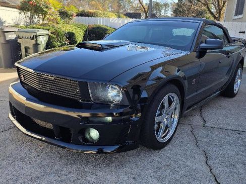 Used 2006 Ford Mustang GT image 40