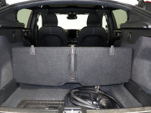 Used 2022 Volvo C40 P8 Recharge Ultimate image 46