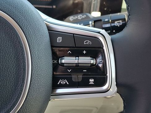 New 2026 Kia Carnival EX FWD image 19